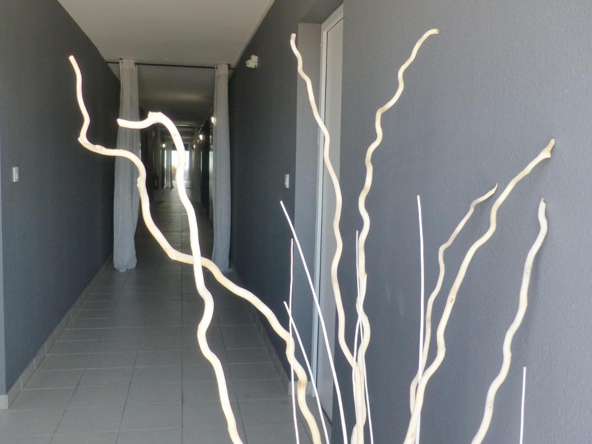 Le Jardin de Babylone réservé aux couples Agde Esterno foto